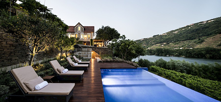 LUXE REIZEN  - TRAVEL IN LUXURY - LUXURY IS TRAVELLING  EUROPA_LUXE REIZEN PORTUGAL**DOURO VALLEI, QUINTA DE SAO BERNARDO