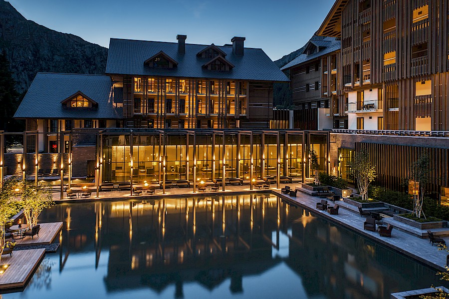 LUXE REIZEN  - TRAVEL IN LUXURY - LUXURY IS TRAVELLING  ZWITSERLAND_THE CHEDI ANDERMATT**LUXE REIZEN ZWITSERLAND