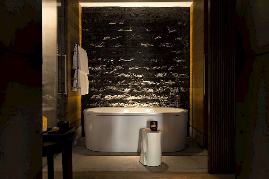 LUXE REIZEN  - TRAVEL IN LUXURY - LUXURY IS TRAVELLING  ZWITSERLAND_THE CHEDI ANDERMATT**LUXE REIZEN ZWITSERLAND