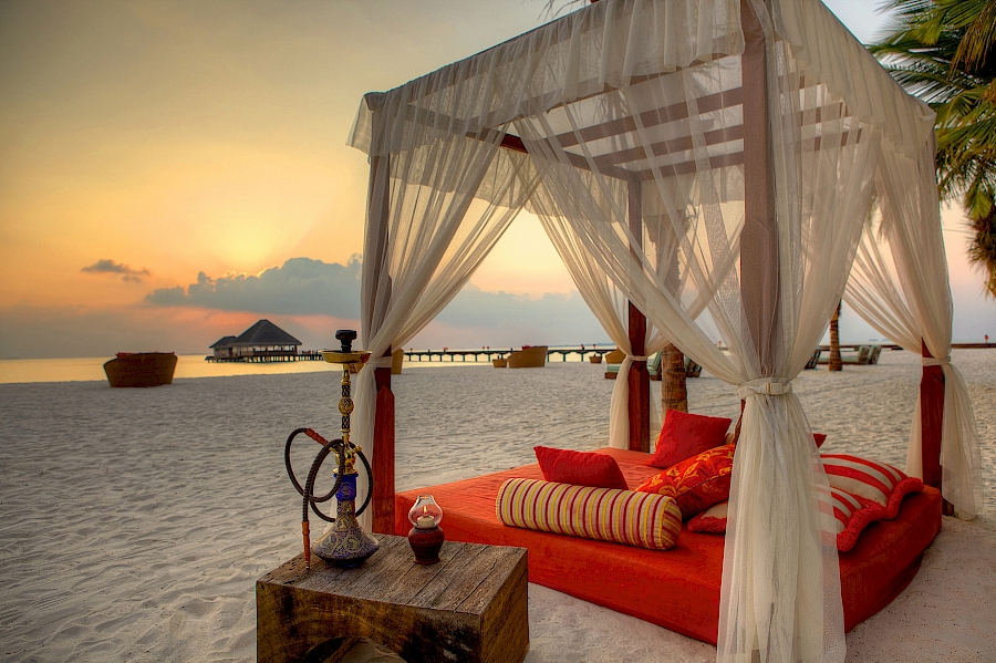 LUXE REIZEN  - TRAVEL IN LUXURY - LUXURY IS TRAVELLING  INDISCHE OCEAAN_LUXE REIZEN INDISCHE OCEAAN - MALEDIVEN**BAREFOOT LUXURY