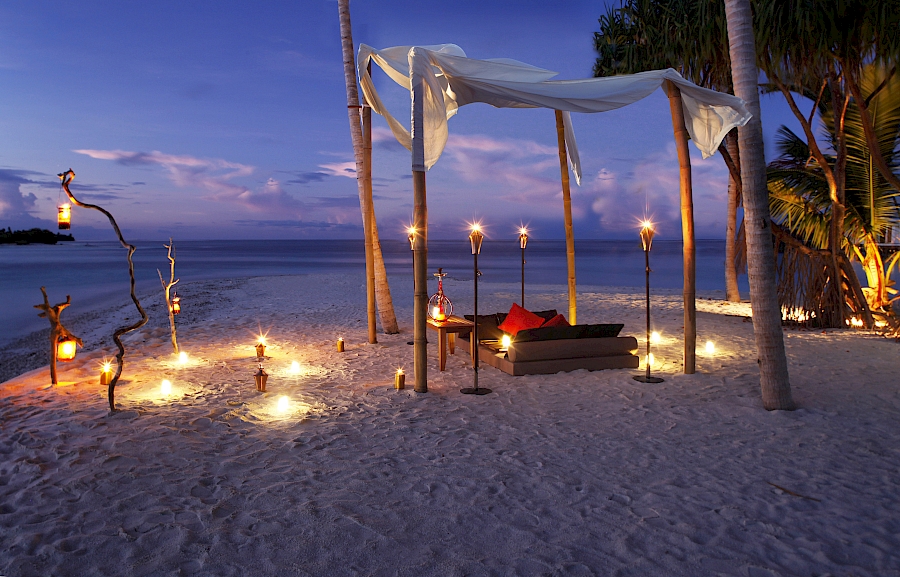 LUXE REIZEN  - TRAVEL IN LUXURY - LUXURY IS TRAVELLING  INDISCHE OCEAAN_LUXE REIZEN MALEDIVEN**BAREFOOT LUXURY