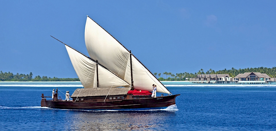LUXE REIZEN  - TRAVEL IN LUXURY - LUXURY IS TRAVELLING  INDISCHE OCEAAN_LUXE REIZEN MALEDIVEN**BAREFOOT LUXURY
