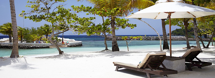 LUXE REIZEN  - TRAVEL IN LUXURY - LUXURY IS TRAVELLING  JAMAICA_LUXE REIZEN JAMAICA - CARIBBEAN**GOLDEN EYE