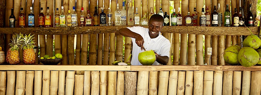 LUXE REIZEN  - TRAVEL IN LUXURY - LUXURY IS TRAVELLING  JAMAICA_LUXE REIZEN JAMAICA - CARIBBEAN**GOLDEN EYE