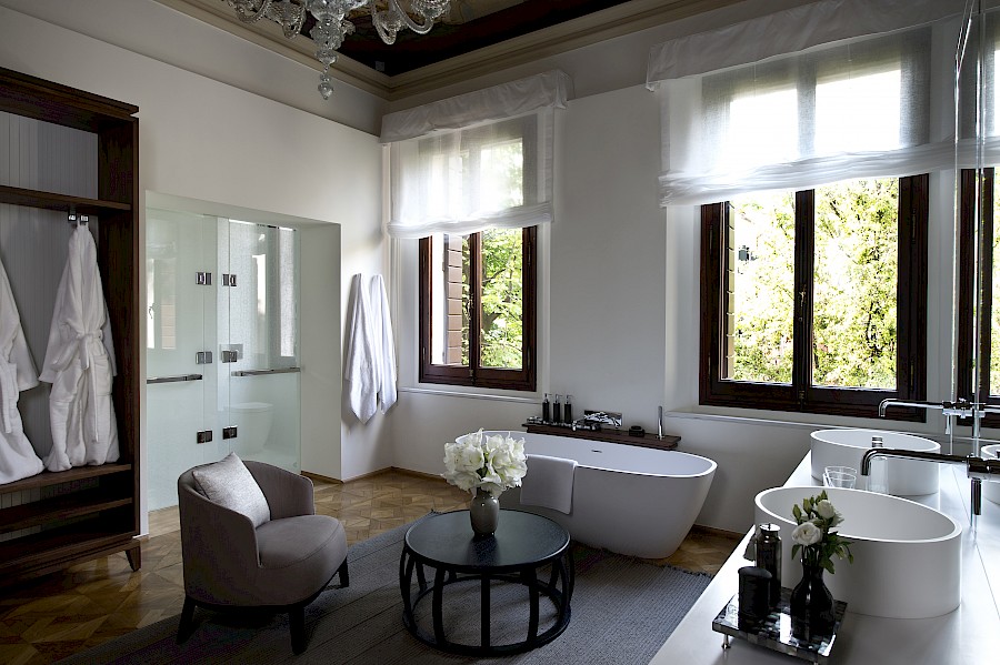 LUXE REIZEN  - TRAVEL IN LUXURY - LUXURY IS TRAVELLING  ITALIE_AMAN CANAL GRANDE VENICE - VENETIE, Palazzo Chamber