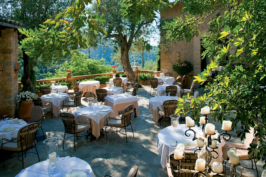 LUXE REIZEN  - TRAVEL IN LUXURY - LUXURY IS TRAVELLING  SPANJE_LA RESIDENCIA - MALLORCA, El Olivo Restaurant