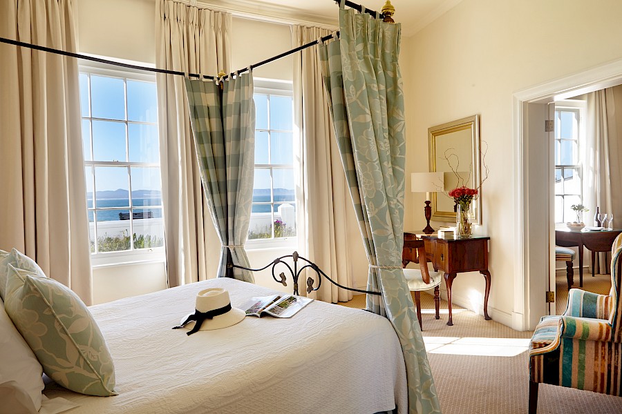 LUXE REIZEN  - TRAVEL IN LUXURY - LUXURY IS TRAVELLING  ZUID-AFRIKA_LUXE REIZEN ZUID-AFRIKA**THE MARINE HERMANUS