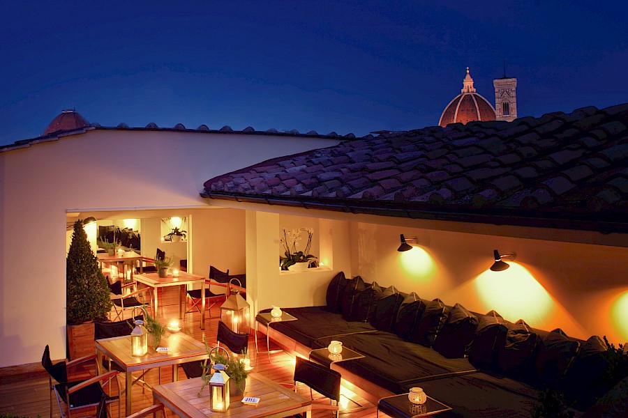 LUXE REIZEN  - TRAVEL IN LUXURY - LUXURY IS TRAVELLING  ITALIE_LUXE HOTELS FLORENCE**THE PLACE FLORENCE
