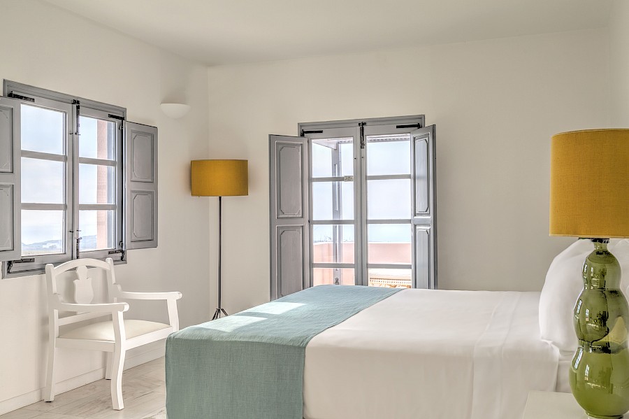 LUXE REIZEN  - TRAVEL IN LUXURY - LUXURY IS TRAVELLING  GRIEKENLAND_LUXE REIZEN GRIEKENLAND**VEDEMA SANTORINI
