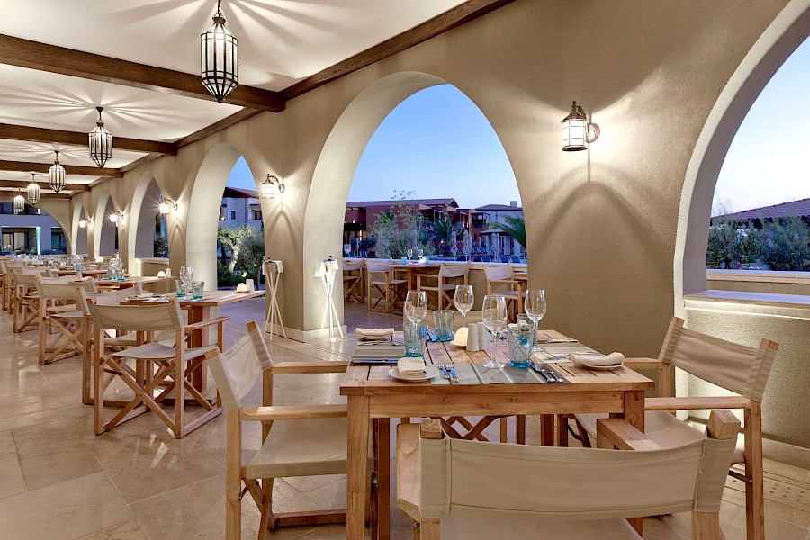 LUXE REIZEN  - TRAVEL IN LUXURY - LUXURY IS TRAVELLING  GRIEKENLAND_THE ROMANOS COSTA NAVARINO - GRIEKENLAND**Eleon Restaurant