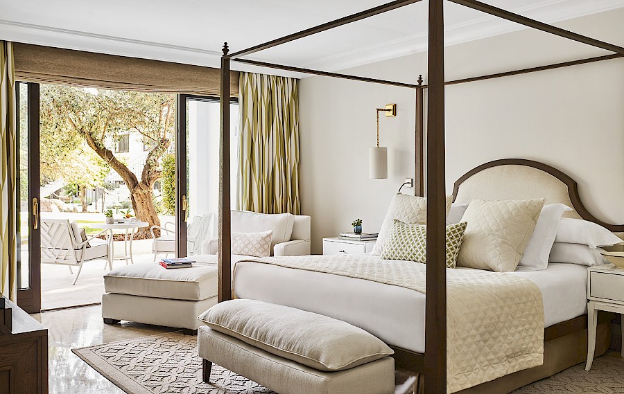 LUXE REIZEN  - TRAVEL IN LUXURY - LUXURY IS TRAVELLING  SPANJE_MARBELLA CLUB HOTEL GOLF RESORT & SPA**JUNIOR SUITE