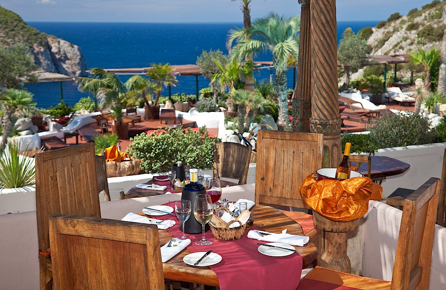 LUXE REIZEN  - TRAVEL IN LUXURY - LUXURY IS TRAVELLING  SPANJE_LUXE REIZEN IBIZA**HACIENDA NA XAMENA