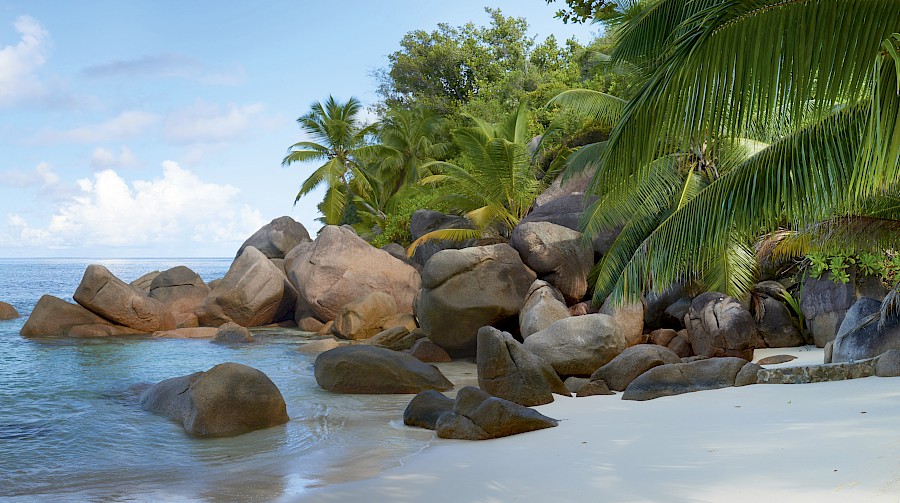 LUXE REIZEN  - TRAVEL IN LUXURY - LUXURY IS TRAVELLING  SEYCHELLEN_LUXE REIZEN SEYCHELLEN**CONSTANCE LEMURIA - PRASLIN - SEYCHELLEN