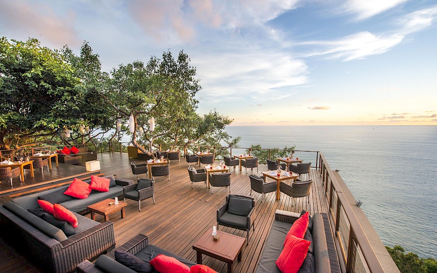 LUXE REIZEN  - TRAVEL IN LUXURY - LUXURY IS TRAVELLING  THAILAND_LUXE REIZEN THAILAND** PARESA PHUKET