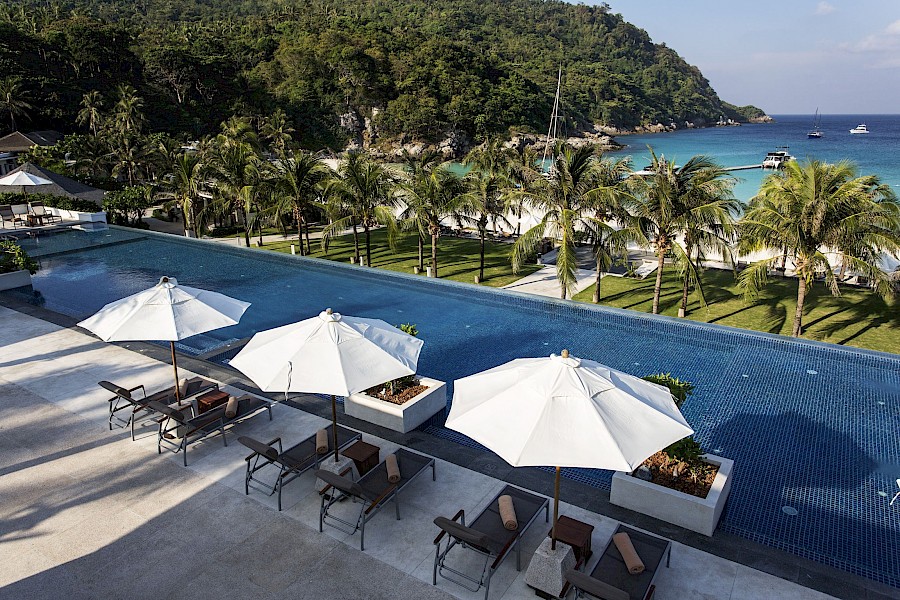 LUXE REIZEN  - TRAVEL IN LUXURY - LUXURY IS TRAVELLING  THAILAND_LUXE REIZEN PHUKET - KOH RACHA YAI **THE RACHA