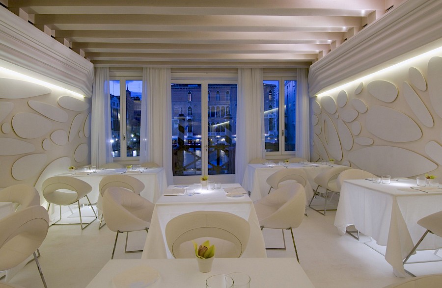 LUXE REIZEN  - TRAVEL IN LUXURY - LUXURY IS TRAVELLING  ITALIE_LUXE REIZEN VENETIE - ITALIE**SINA CENTURION PALACE