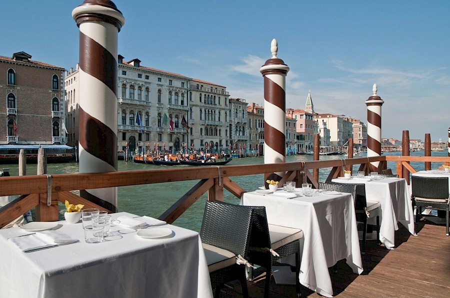 LUXE REIZEN  - TRAVEL IN LUXURY - LUXURY IS TRAVELLING  ITALIE_LUXE REIZEN VENETIE - ITALIE**SINA CENTURION PALACE