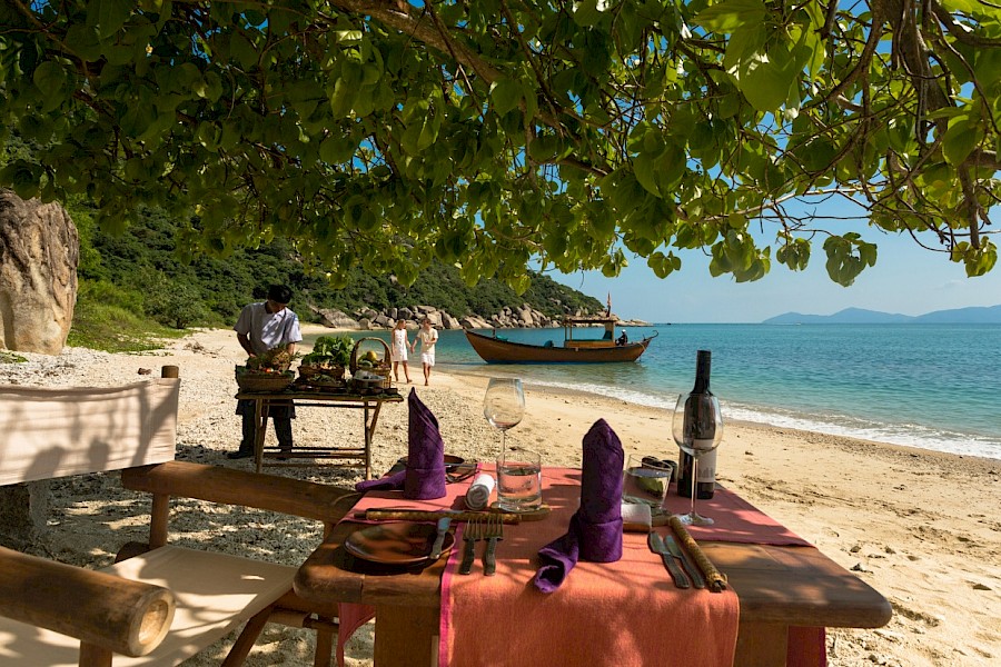 LUXE REIZEN  - TRAVEL IN LUXURY - LUXURY IS TRAVELLING  VIETNAM_LUXE REIZEN VIETNAM**SIX SENSES NINH VAN BAY