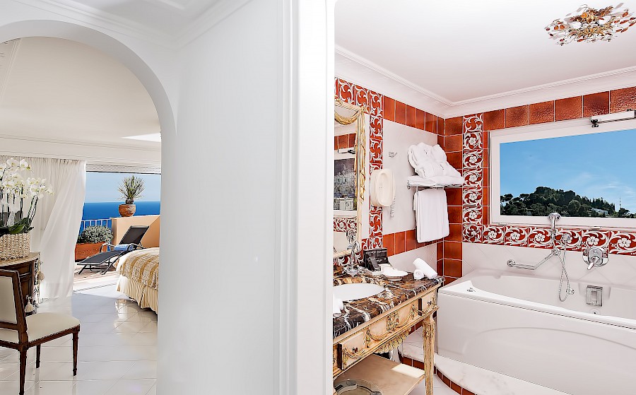 LUXE REIZEN  - TRAVEL IN LUXURY - LUXURY IS TRAVELLING  ITALIE_LUXE REIZEN CAPRI**GRAND HOTEL QVISISANA CAPRI
