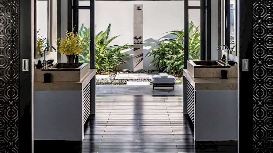 LUXE REIZEN  - TRAVEL IN LUXURY - LUXURY IS TRAVELLING  VIETNAM_LUXE REIZEN VIETNAM**THE NAM HAI FOUR SEASONS RESORT - HOI AN