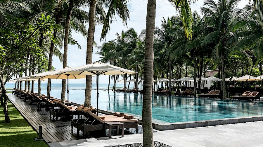LUXE REIZEN  - TRAVEL IN LUXURY - LUXURY IS TRAVELLING  VIETNAM_LUXE REIZEN VIETNAM**THE NAM HAI FOUR SEASONS RESORT - HOI AN