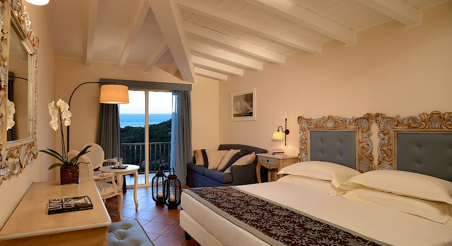 LUXE REIZEN  - TRAVEL IN LUXURY - LUXURY IS TRAVELLING  ITALIE_LUXE HOTELS SARDINIE**COLONNA PEVERO HOTEL