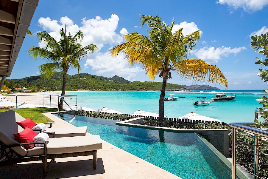 LUXE REIZEN  - TRAVEL IN LUXURY - LUXURY IS TRAVELLING_LUXE HOTELS ST. BARTHS**EDEN ROCK HOTEL ST.BARTHS