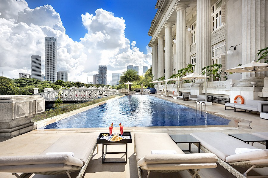 LUXE REIZEN  - TRAVEL IN LUXURY - LUXURY IS TRAVELLING  SINGAPORE_LUXE REIZEN SINGAPORE**THE FULLERTON HOTEL, SINGAPORE