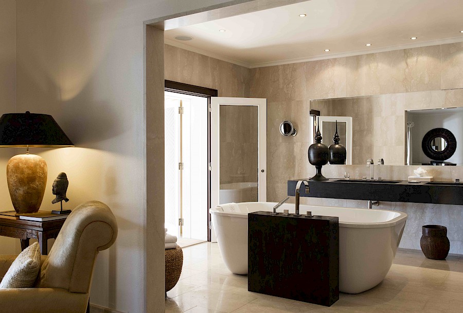 LUXE REIZEN  - TRAVEL IN LUXURY - LUXURY IS TRAVELLING  PORTUGAL_LUXE REIZEN ALGARVE, PORTUGAL**VILA JOYA, PRAIA DA GALE