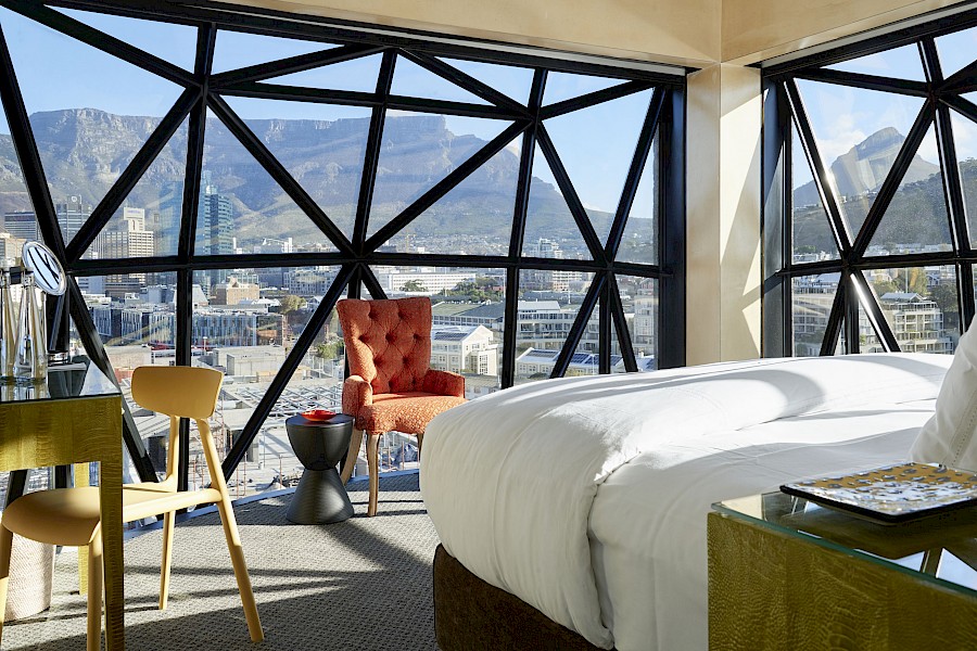 LUXE REIZEN  - TRAVEL IN LUXURY - LUXURY IS TRAVELLING  ZUID-AFRIKA_LUXE REIZEN ZUID-AFRIKA**THE SILO KAAPSTAD