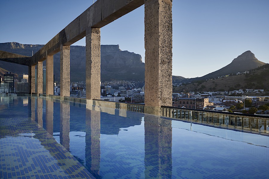 LUXE REIZEN  - TRAVEL IN LUXURY - LUXURY IS TRAVELLING  ZUID-AFRIKA_LUXE REIZEN ZUID-AFRIKA**THE SILO KAAPSTAD