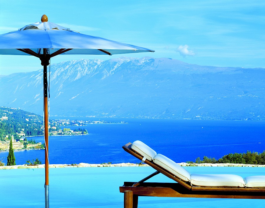 LUXE REIZEN  - TRAVEL IN LUXURY - LUXURY IS TRAVELLING  ITALIE_LUXE REIZEN GARDAMEER, ITALIE**VILLA ARCADIO HOTEL & RESORT - SALO - GARDAMEER