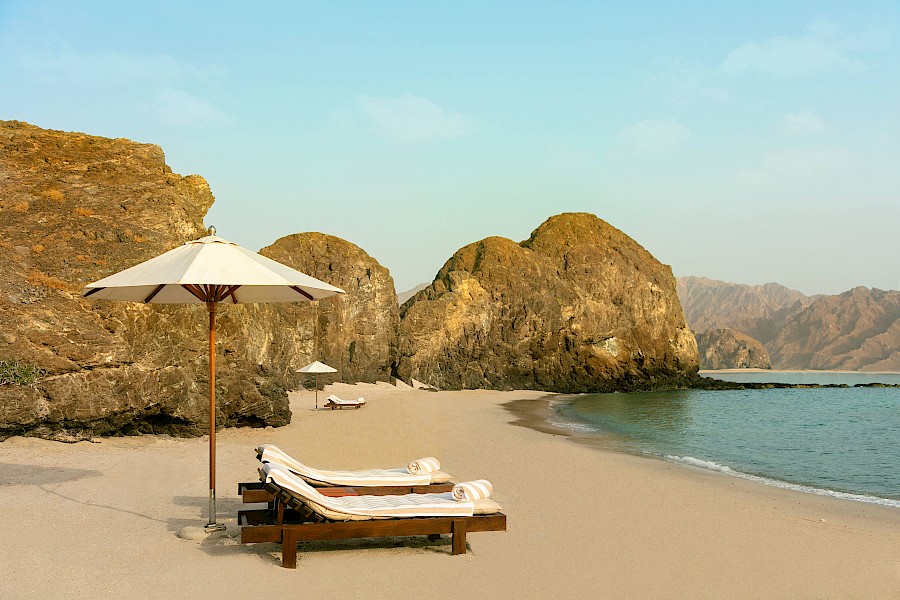 LUXE REIZEN  - TRAVEL IN LUXURY - LUXURY IS TRAVELLING  OMAN_LUXE REIZEN OMAN**AL BUSTAN PALACE MUSCAT