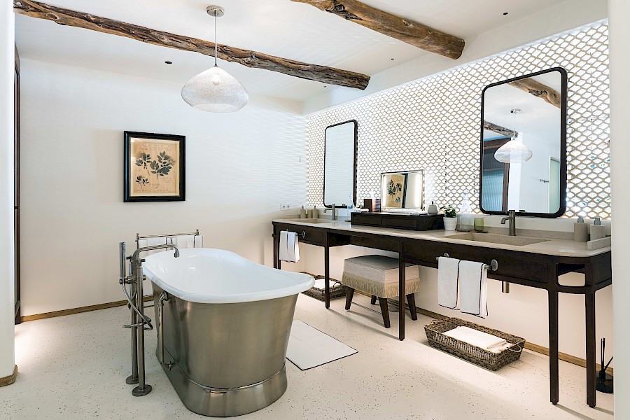 LUXE REIZEN  - TRAVEL IN LUXURY - LUXURY IS TRAVELLING  SPANJE_LUXE REIZEN IBIZA**SIX SENSES IBIZA