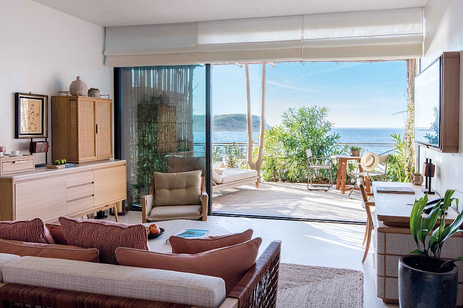 LUXE REIZEN  - TRAVEL IN LUXURY - LUXURY IS TRAVELLING  SPANJE_LUXE REIZEN IBIZA**SIX SENSES IBIZA