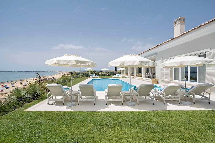 LUXUSREISEN - TRAVEL IN LUXURY  PORTUGAL_LUXUS REISEN ALGARVE, PORTUGAL** VILA VITA COLLECTION** VILLA HIBISCUS BEACH HOUSE