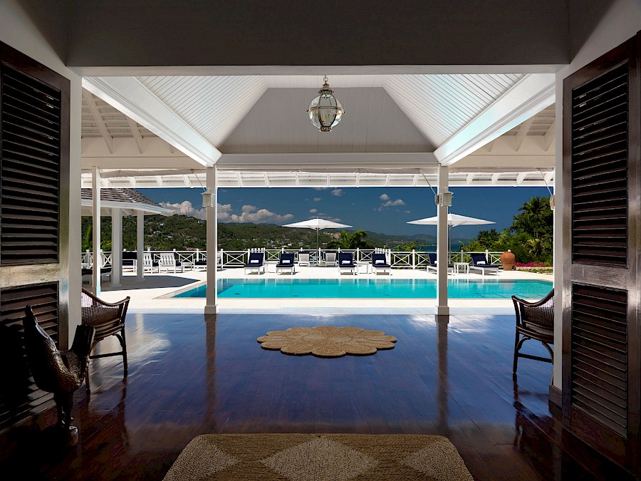 LUXE REIZEN - TRAVEL IN LUXURY - LUXURY IS TRAVELLING JAMAICA_LUXE REIZEN JAMAICA**ROUND HILL HOTEL & VILLAS