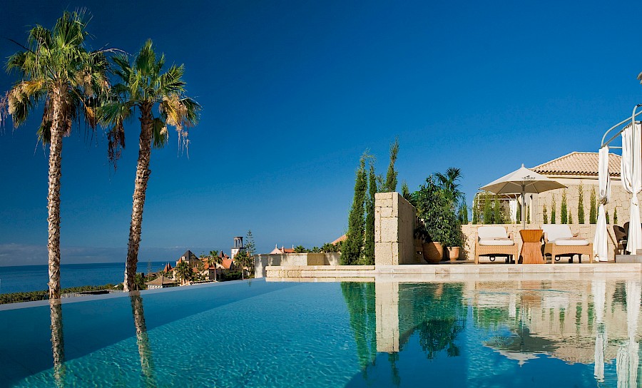 LUXE REIZEN - TRAVEL IN LUXURY - LUXURY IS TRAVELLING SPANJE_BAHIA DEL DUQUE**LUXE VILLAS TENERIFE - SPANJE